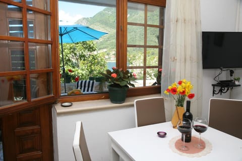 Dining area, Sea view