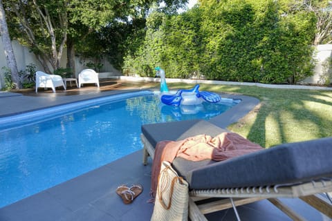 Swimming pool, sunbed