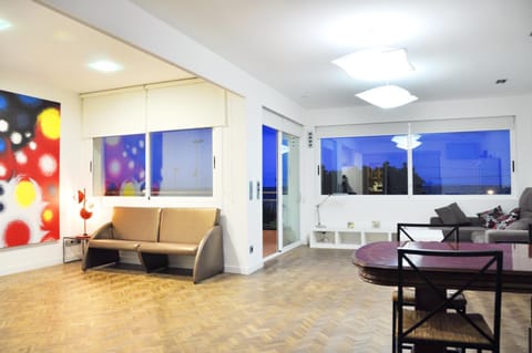 TV and multimedia, Living room, Photo of the whole room, Dining area, Sea view