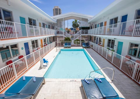View (from property/room), Swimming pool, sunbed