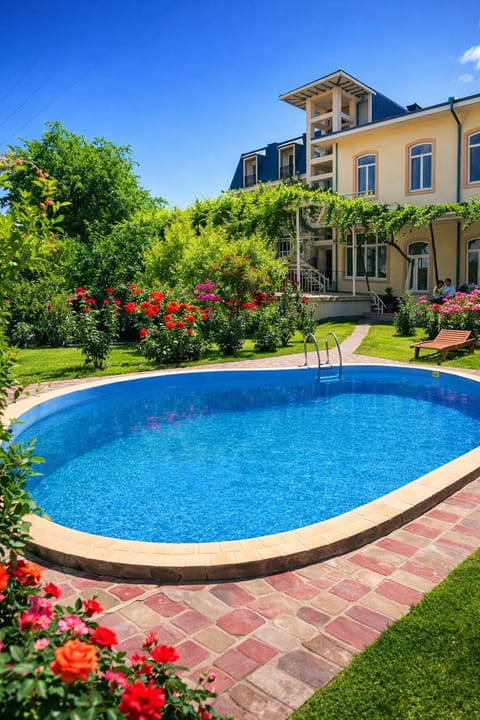 Property building, Garden view, Swimming pool