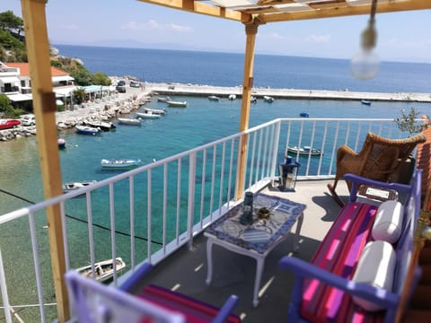 Property building, Balcony/Terrace