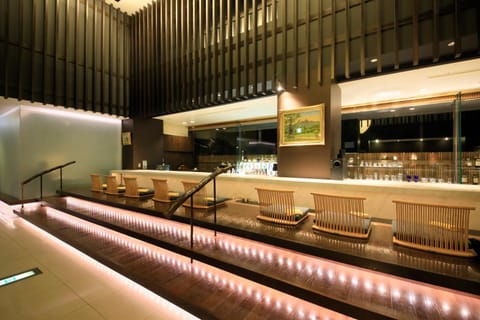 Communal lounge/ TV room, Lobby or reception, Lounge or bar, Food and drinks, Food and drinks, Photo of the whole room, Decorative detail, Drinks, Drinks, Alcoholic drinks, Alcoholic drinks, Non alcoholic drinks, Non alcoholic drinks