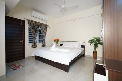 Bed, Bedroom, wardrobe