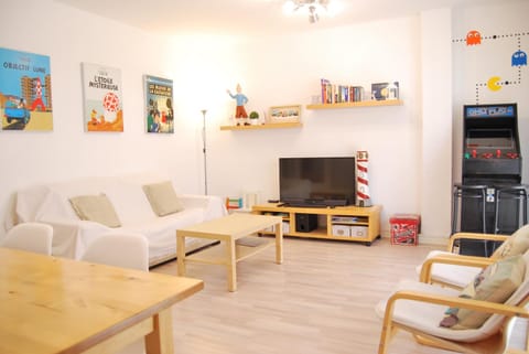 Property building, Communal lounge/ TV room