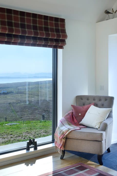 Living room, Decorative detail, Seating area