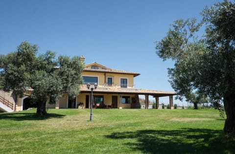 Facade/entrance, Garden