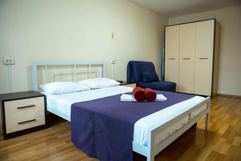 Bed, Photo of the whole room