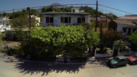 Property building, Neighbourhood, Bird's eye view, Balcony/Terrace, Street view