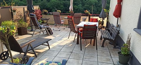 Day, Garden, View (from property/room), Balcony/Terrace, Dining area, Garden view