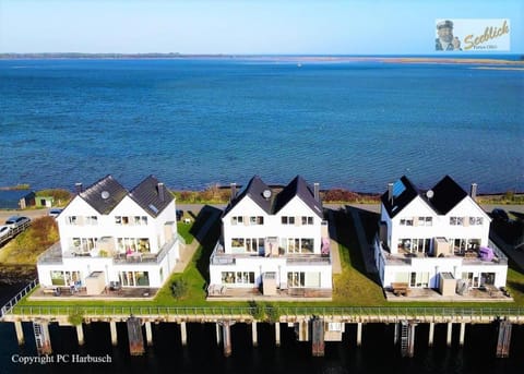Property building, Bird's eye view, Sea view, Location