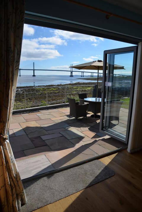 Patio, Patio, BBQ facilities, BBQ facilities, Garden, Garden, TV and multimedia, Kitchen or kitchenette, Seating area, Dining area, Beach