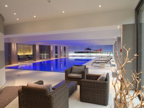 Swimming pool, Swimming pool