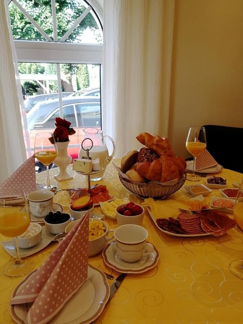 Continental breakfast
