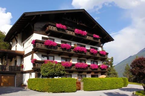 Facade/entrance, Summer