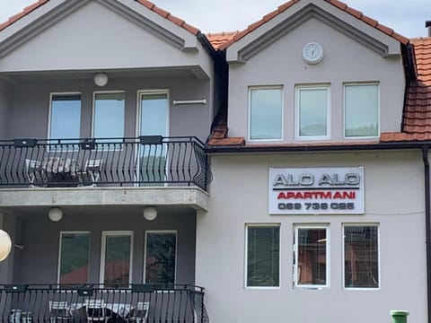 Apartmani Alo Alo (kod Mikija) Apartment in Montenegro