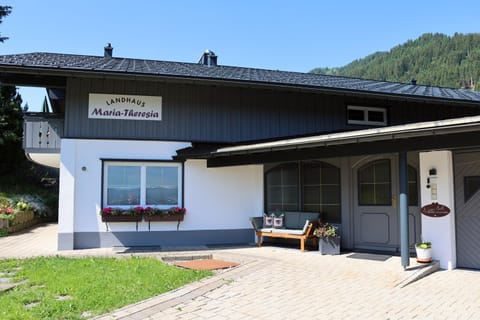 Property building, Facade/entrance, Day, Natural landscape, Mountain view