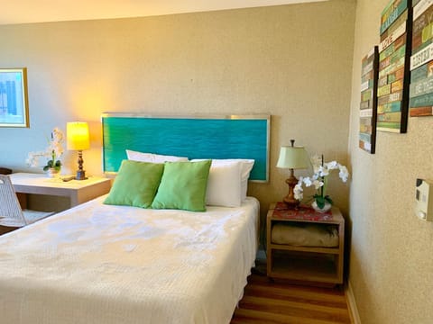 Palms Waikiki #412 Apartment in McCully-Moiliili