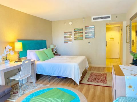 Palms Waikiki #412 Apartment in McCully-Moiliili