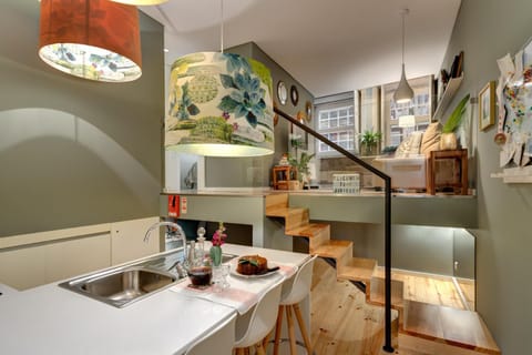Coffee/tea facilities, Kitchen or kitchenette, Living room, Dining area, Continental breakfast