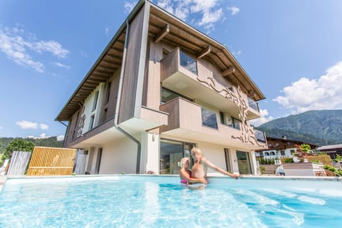 Property building, Natural landscape, Pool view, Swimming pool, Swimming pool, sunbed
