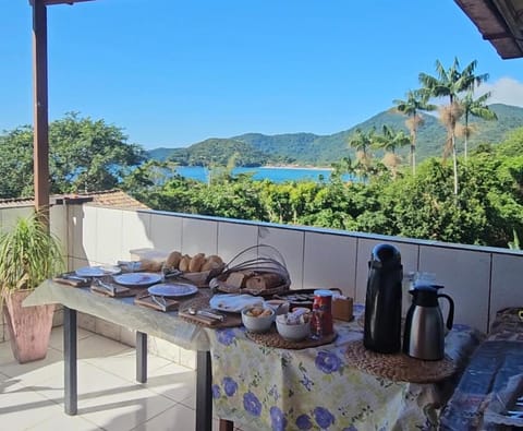 Continental breakfast, Buffet breakfast