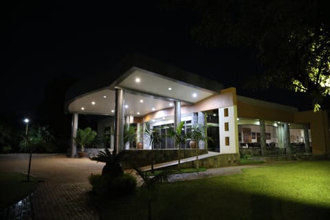 Facade/entrance, Banquet/Function facilities