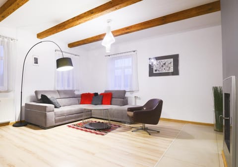 Bed, Day, Summer, TV and multimedia, Living room, Photo of the whole room, Seating area, Dining area, On site, Area and facilities