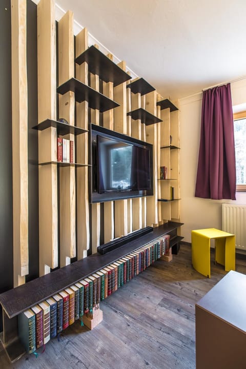 TV and multimedia, Living room