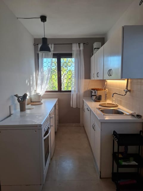 Apartment Lila garden Apartment in Bol