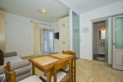 Bathroom, Balcony/Terrace, Living room