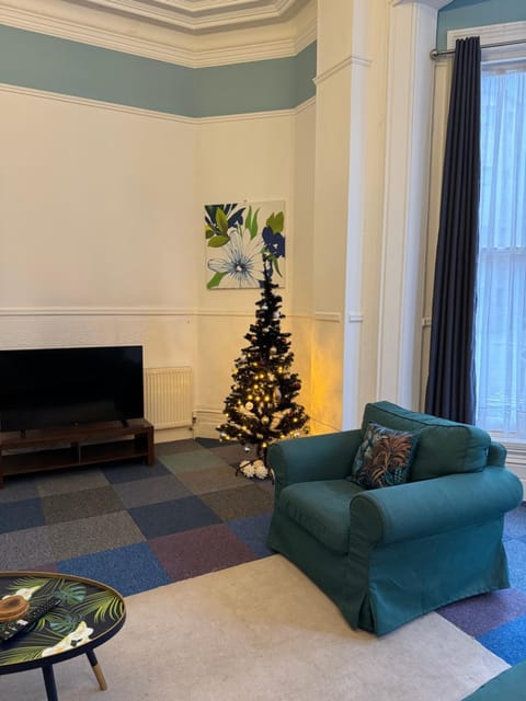 Gazeley Manor House - Central Huntingdon Apartment in South Cambridgeshire District