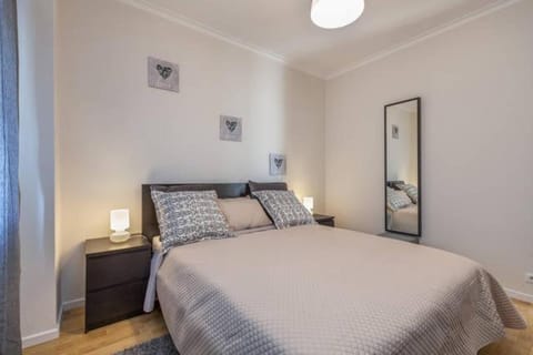 Property building, Bed, Photo of the whole room, Bedroom