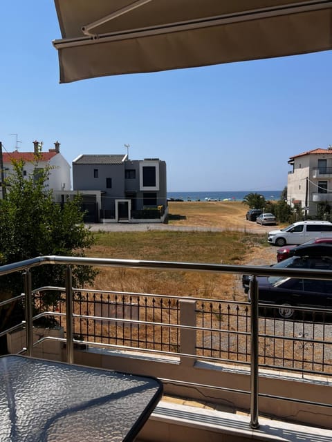 AM Beach House House in Halkidiki