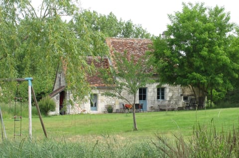 Facade/entrance, Garden, Balcony/Terrace
