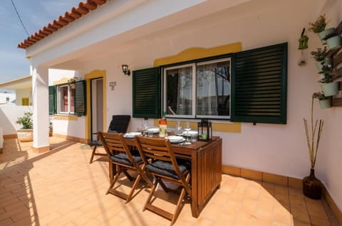Patio, Balcony/Terrace