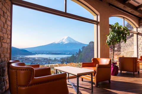 Lobby or reception, Mountain view