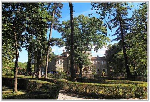 Facade/entrance, Garden view