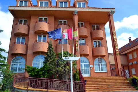 Facade/entrance