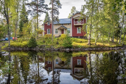 Property building, Natural landscape, Lake view