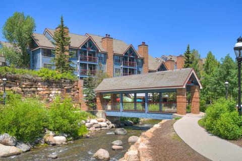 River Mountain Lodge, A Vail Resorts Property Nature lodge in Breckenridge