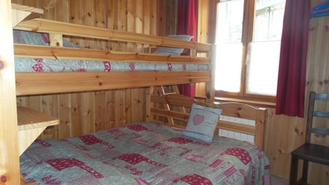 bunk bed