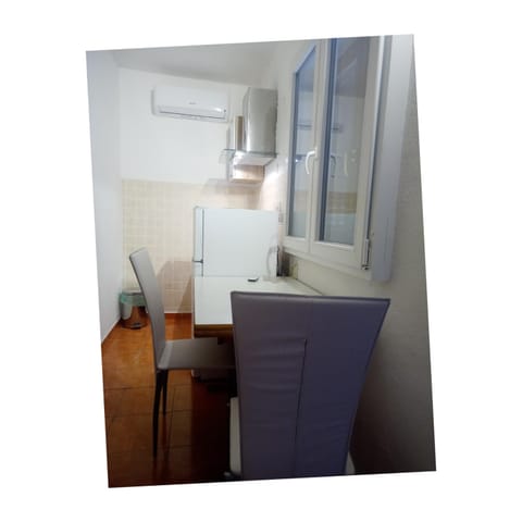 Dining area, Breakfast, kitchen