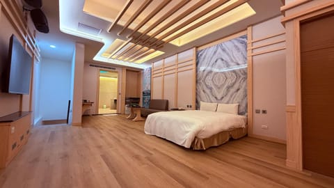 Bedroom, Entertainment