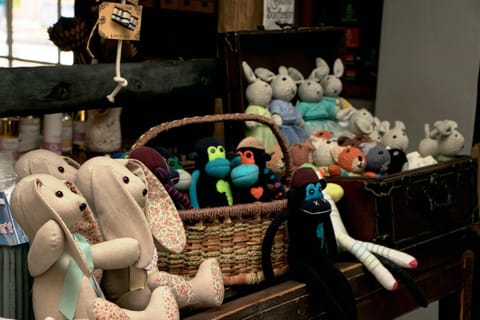 Property building, On-site shops, On site