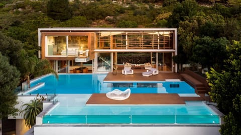 Property building, Facade/entrance, Bird's eye view, Swimming pool