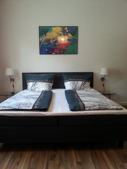 Bed, Photo of the whole room