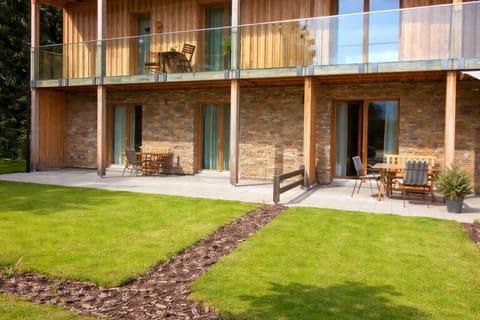 View (from property/room), Balcony/Terrace, Seating area