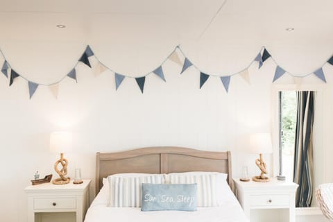 Sea View Snugs at Laggan Resort in England