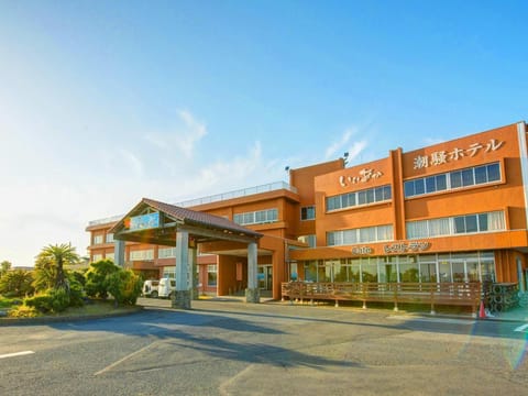 Property building, On site, Sunrise